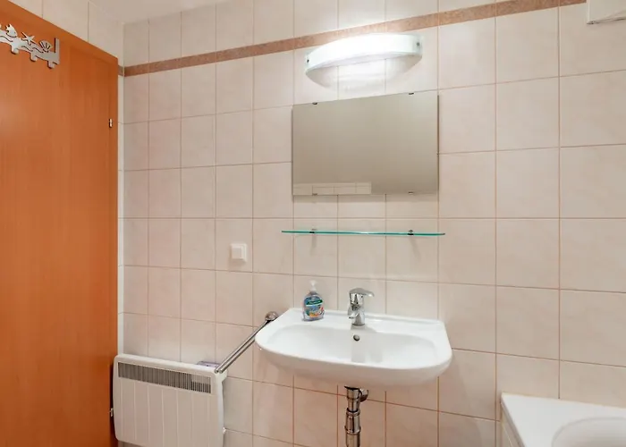 7 By Interhome شقة